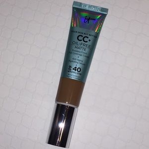 DEEP IT COSMETICS OIL-FREE MATTE FOUNDATION